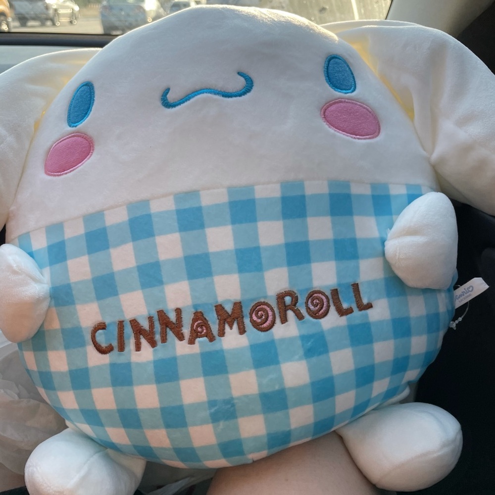 Cinnamonroll plushie